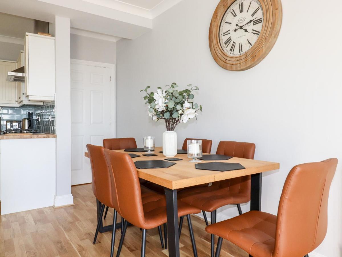 Flat 2 Apartment Newquay  Bagian luar foto